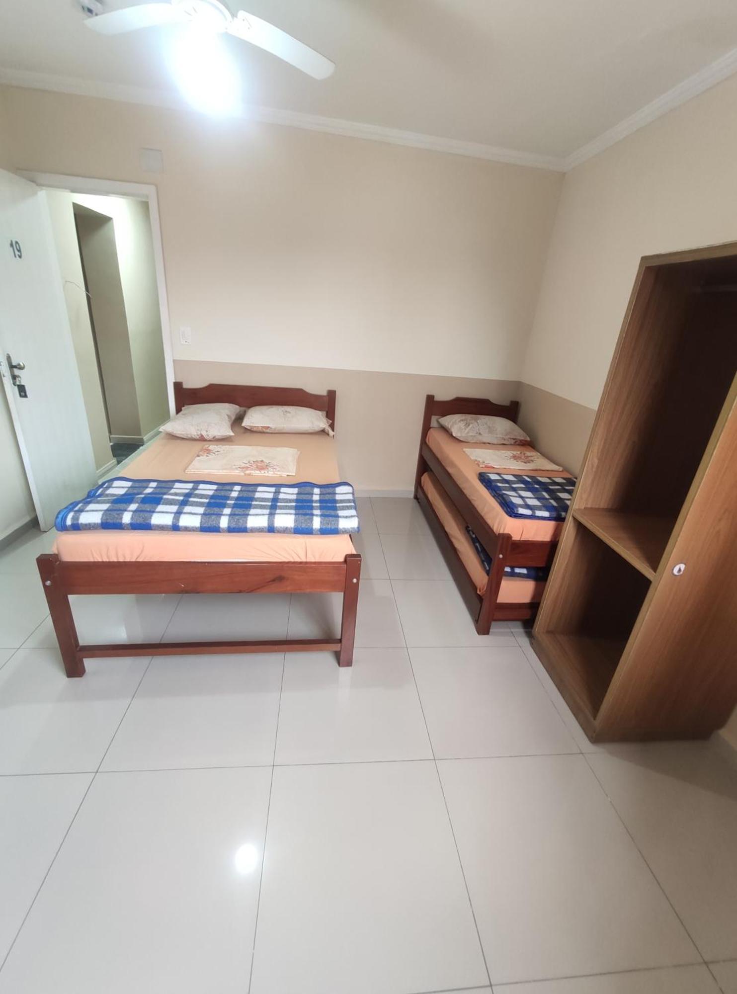 Hotel Pousada Sao Miguel Arcanjo Aparecida  Habitación foto